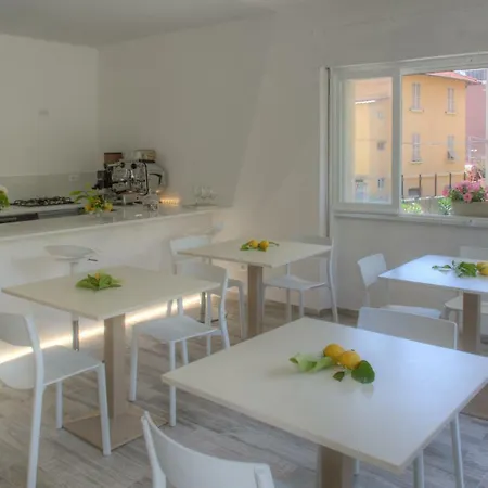 Rione San Carlo Affittacamere Finale Ligure