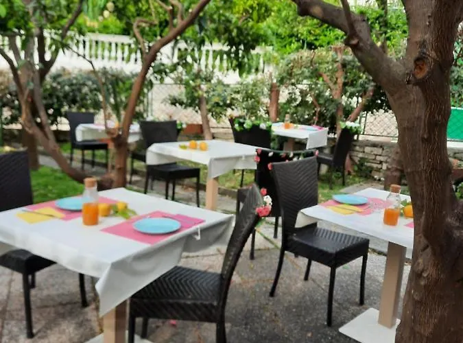 بيت ضيافة Rione San Carlo