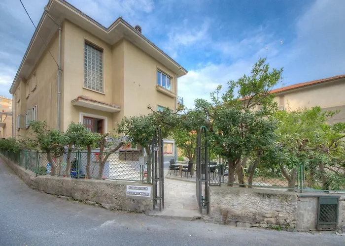 Gasthuis Rione San Carlo 4*