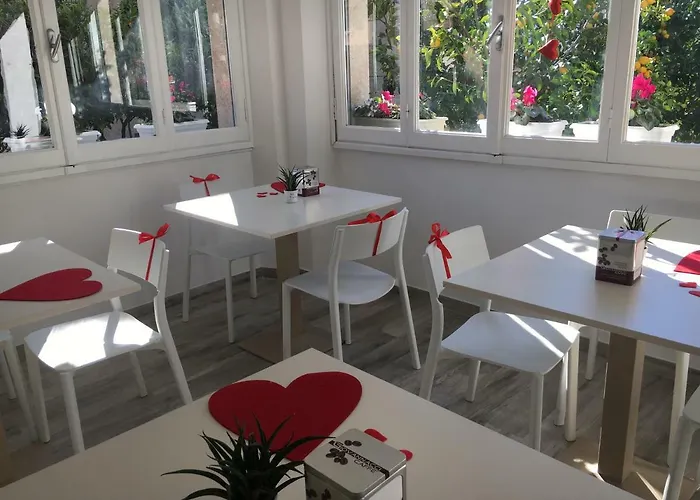 Rione San Carlo بيت ضيافة فينالي ليغوري