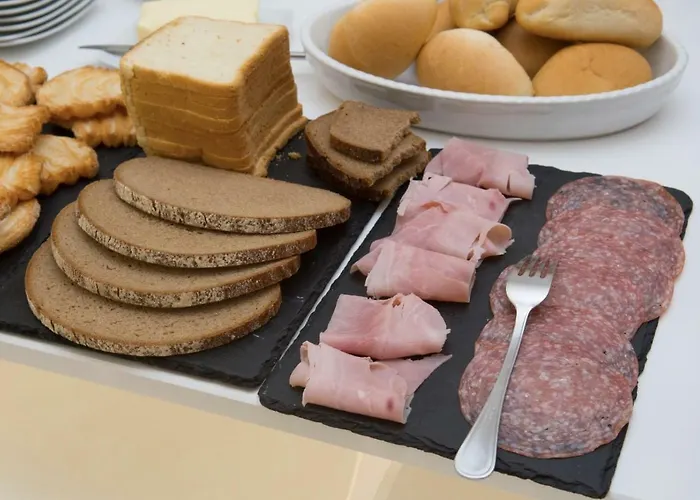 بيت ضيافة Rione San Carlo فينالي ليغوري