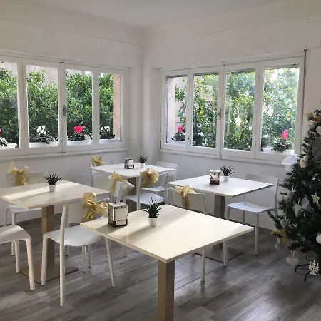 Rione San Carlo Gasthof Finale Ligure